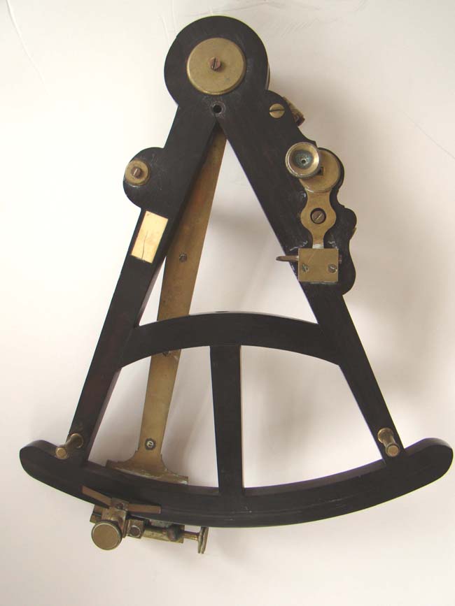 An early 19th century ebony framed sextant by Thomas Jones of London — image 3